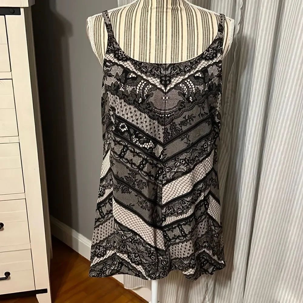 Cabi Lace Designed Tank Blouse